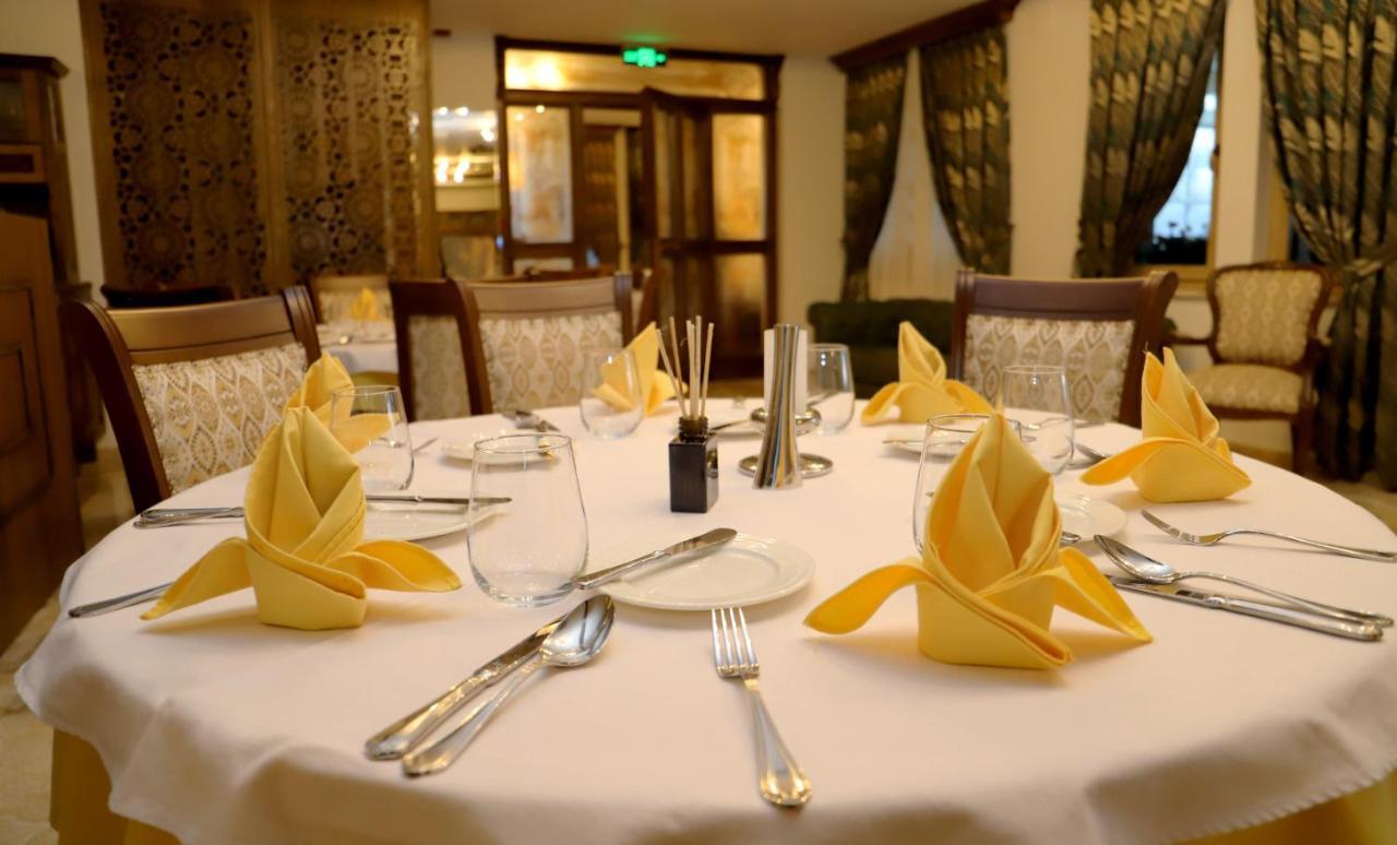 Hotel Vila Zana Gostivar Esterno foto